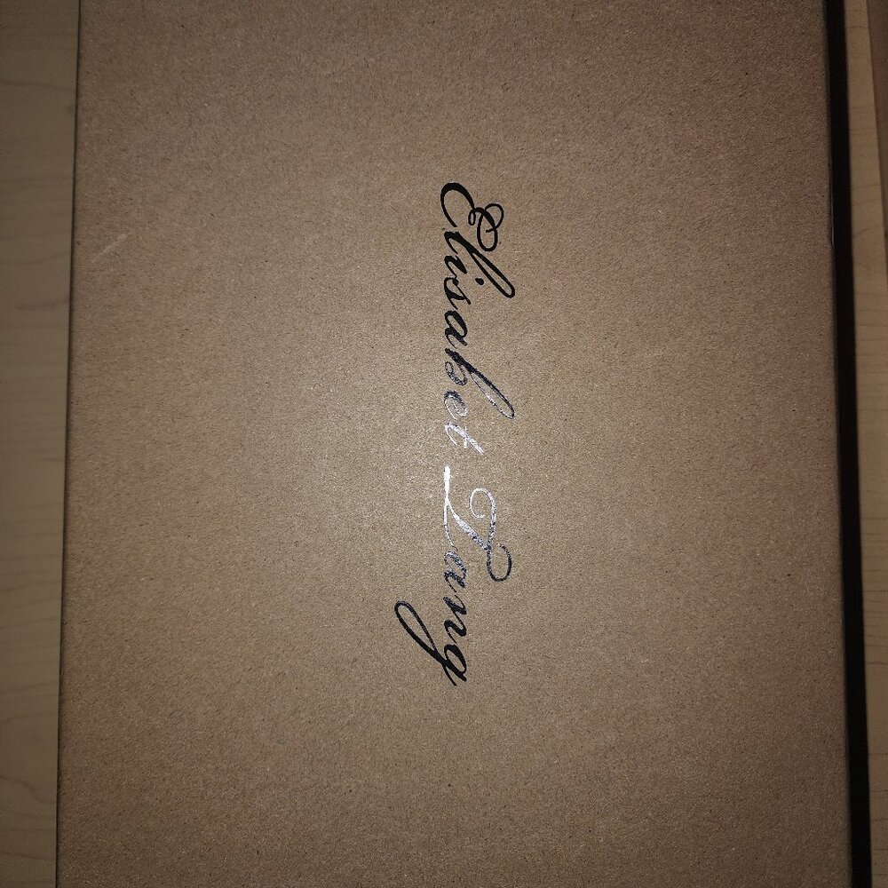 Womens pumps